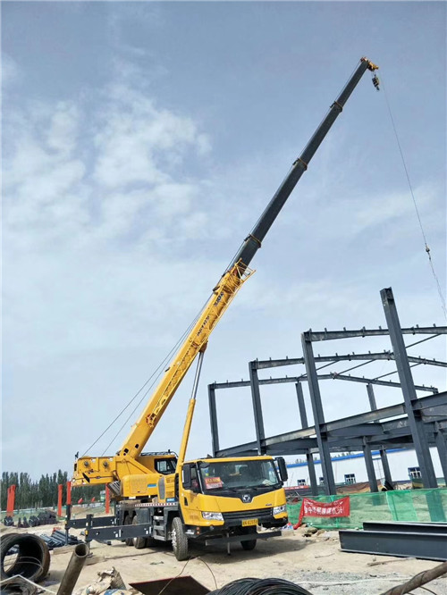 房山区超高层建筑钢结构吊装案例